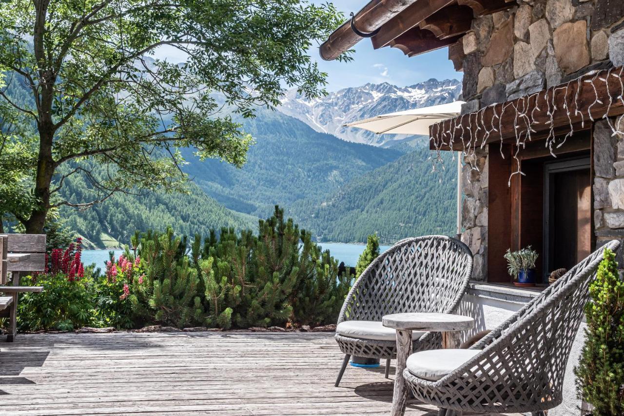 Hotel & Chalets Edelweiss Madonna  Εξωτερικό φωτογραφία